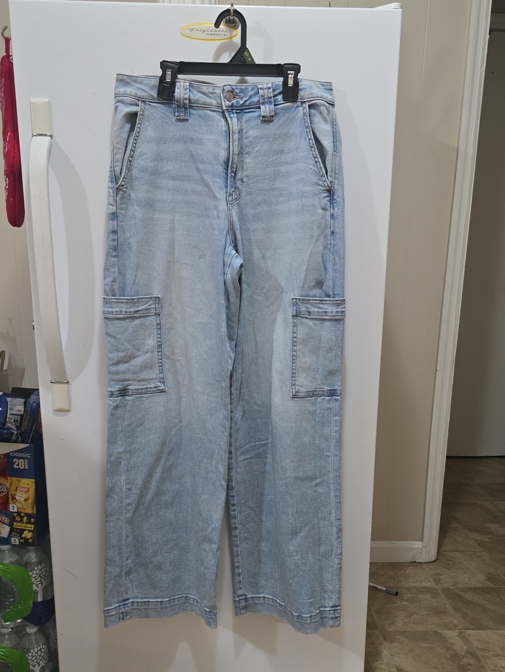 American Eagle Outfitters Light Blue Relaxed Cargo Jeans